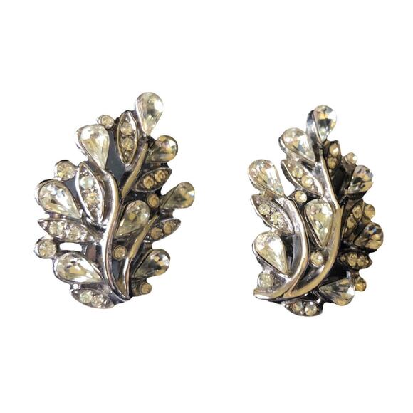 Signed Vintage Crown Trifari Silver Tone Metal Clear Rhinestone Encrusted Spray - Picture 2 of 12